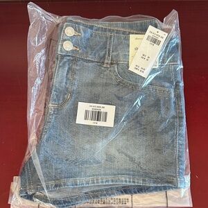 Abercrombie & Fitch Light Blue Denim Skorts